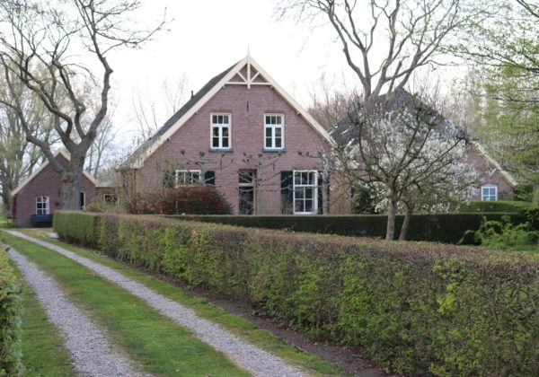 Steenderen Dr. Alfons Ariënsstraat 41 en 41a Boerderij