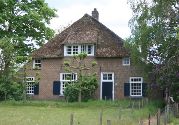 Vorden Hamminkweg 1 Boerderij Schuur Twee Hooibergen