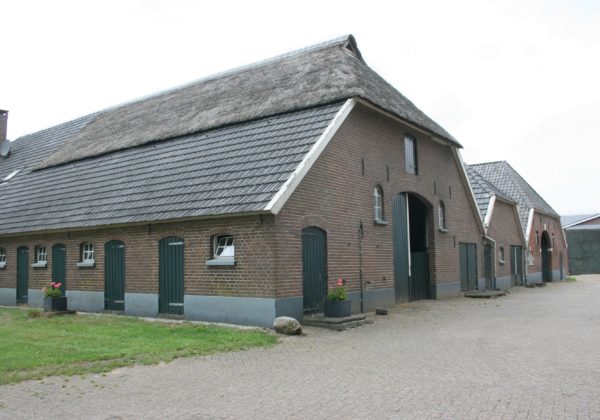 Vorden Geurkenweg 1 Boerderij, Vaaltstal en Bijschuur